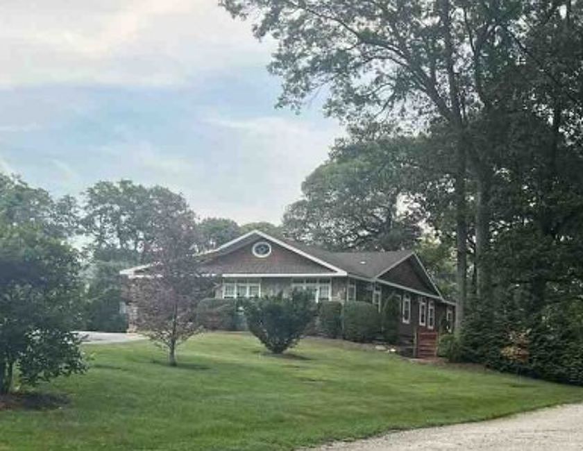 2nd image of 327 Old Willets Path