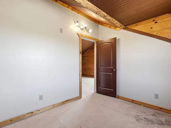 406 Jewell Ave, Newell, SD 57760