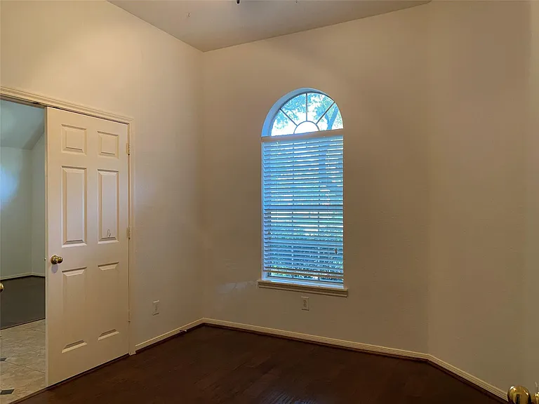 22502 Bristolwood Ct — Photo 7