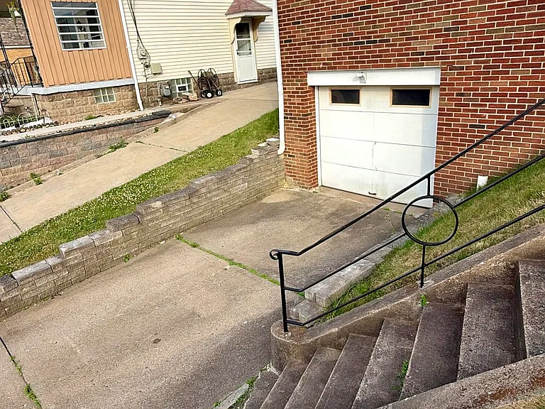 217 Mifflin St — Photo 12