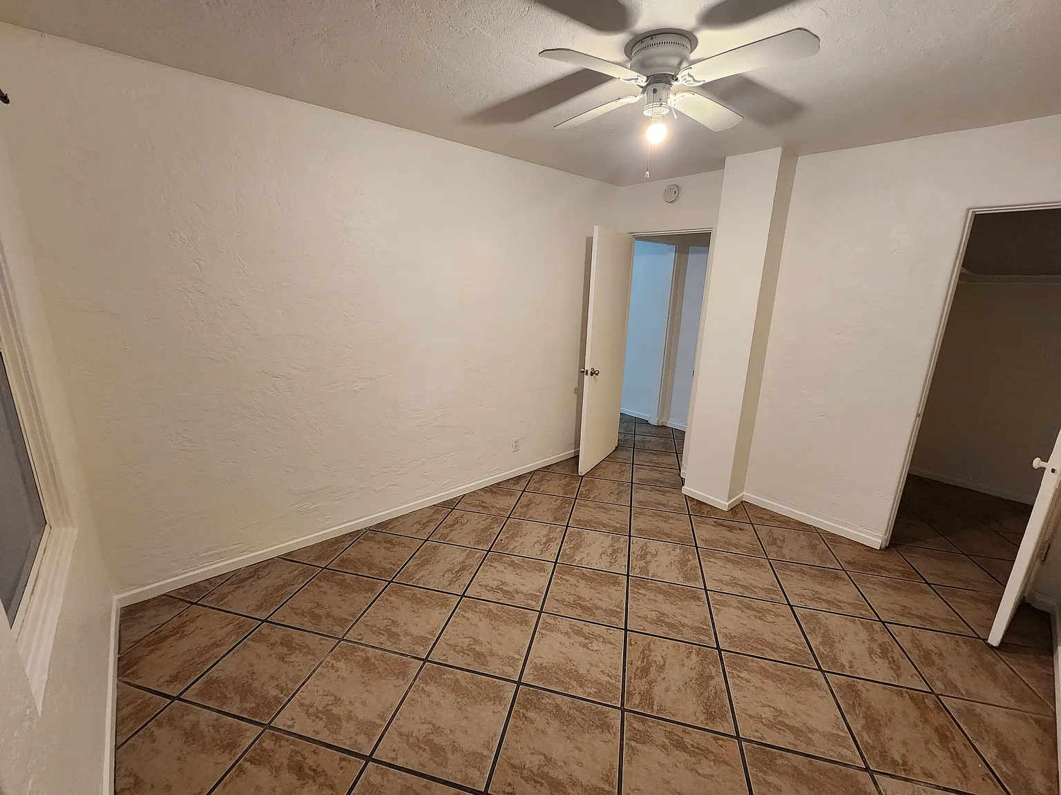 1 bed, $1,699 — Photo 4