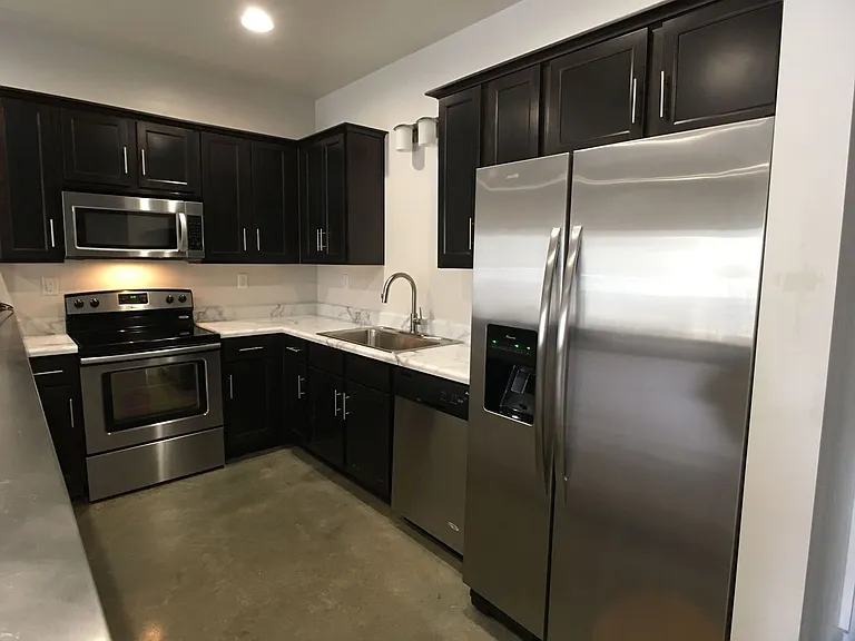 Myers Flats - 3 Bedroom — Photo 45