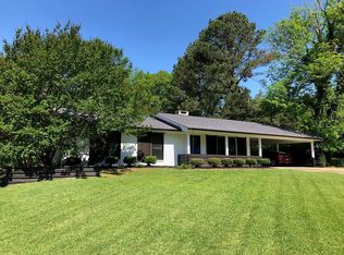 205 Pinebrook Rd, Starkville, MS 39759