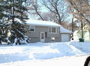 237 Moonlite Dr, Circle Pines, MN 55014
