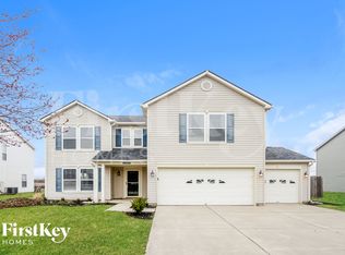 1180 King Maple Dr, Greenfield, IN
