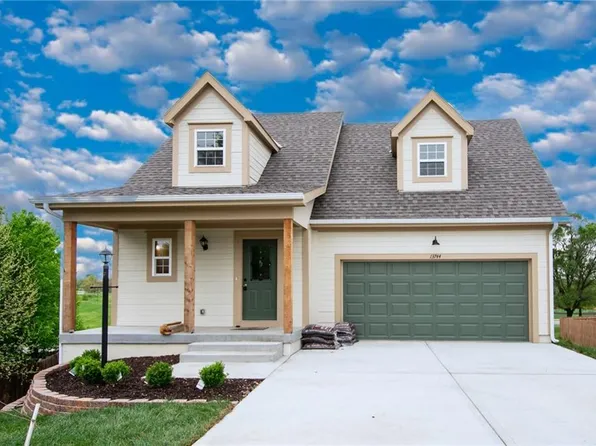 13744 Leigh Dr, Bonner Springs, KS 66012