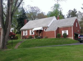 4960 Arnold Ave, Gibsonia, PA 15044