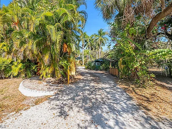 182 W Mariana Ave — Photo 14