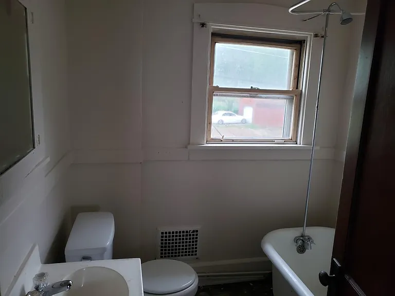 1760 Oakwood Ave #TOP — Photo 3