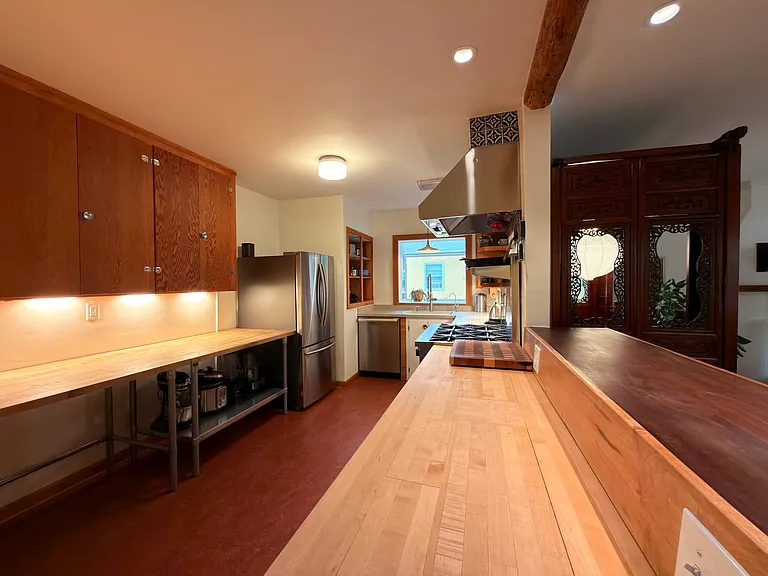 410 N 5th Ave — Photo 9