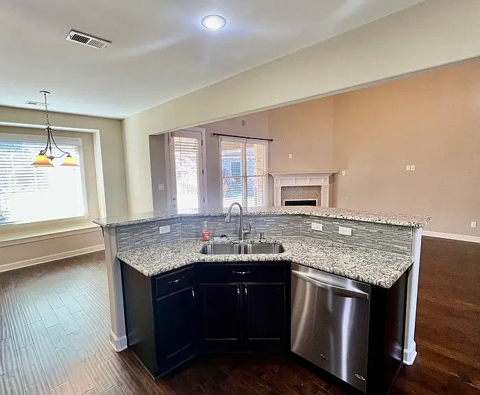 771 Six Oaks Ln — Photo 12