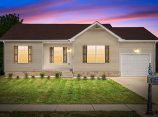 511 Fox Trot Dr, Clarksville, TN 37042