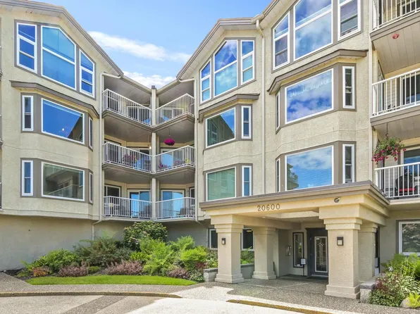 20600 53a Ave #205, Langley, BC V3A 8C2
