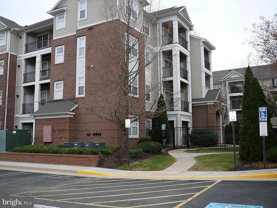 1st image of 12958 Centre Park Cir APT 120