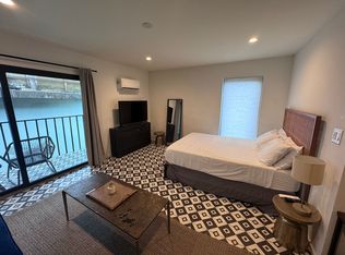 201 Academy Dr APT 201, Austin, TX 78704