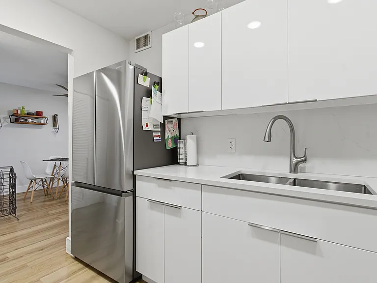 4611 W Fig St #103 — Photo 3