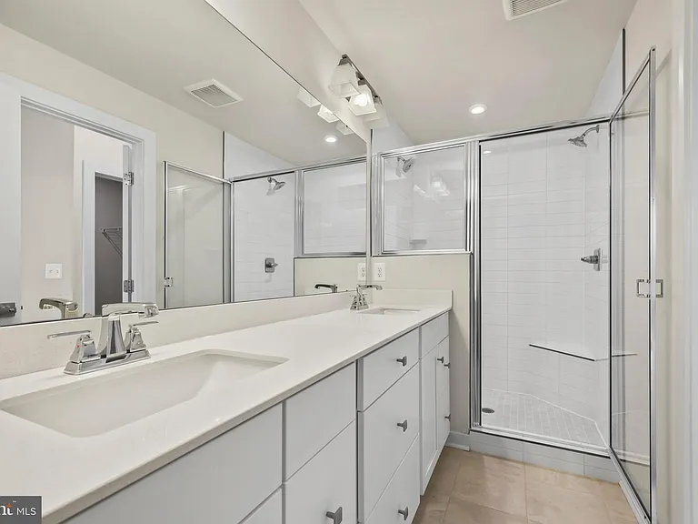 1733 Dunnington Pl — Photo 17
