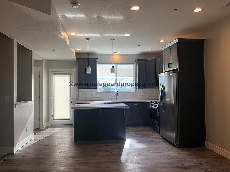 13447 S Silver Rock Ln — Photo 5
