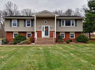 218 Eyland Ave, Succasunna, NJ 07876
