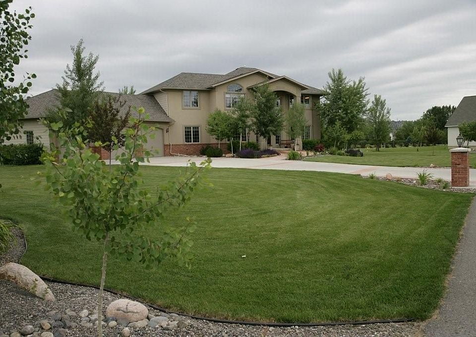 2nd image of 4625 Cliff View Cir