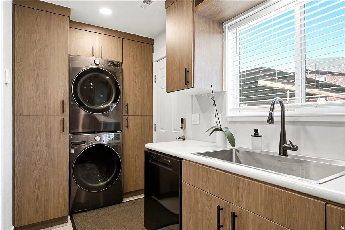 2 bed, 1.5 bath, 1024 sqft, $2,100 — Photo 3