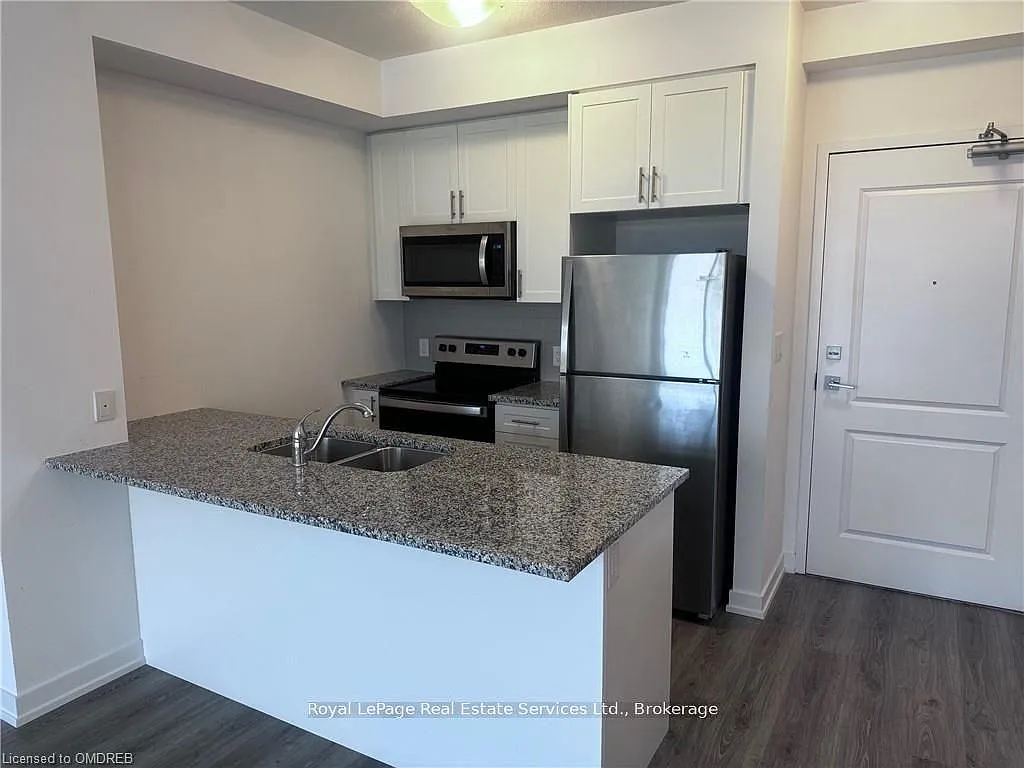 Trend Condos — Photo 3