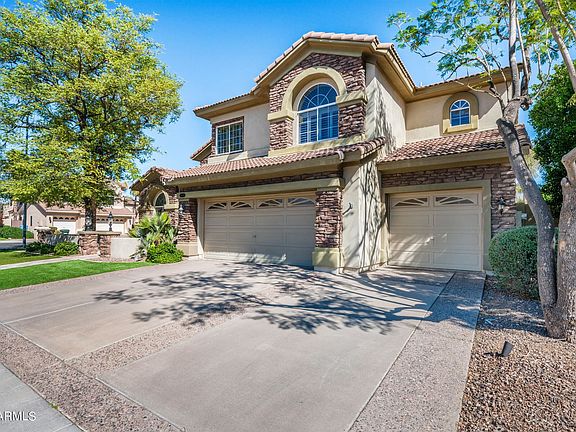 2nd image of 16839 N 60th Pl