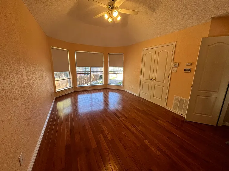 3051 Renaissance Ct — Photo 13