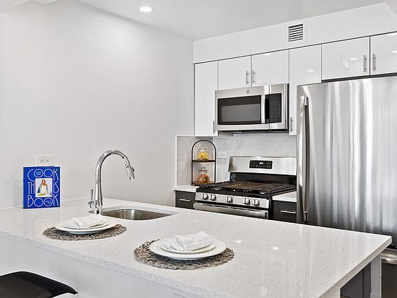 4th image of 31-19 56th St #2E