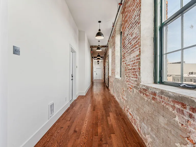 1801 N Howard St #207 — Photo 16
