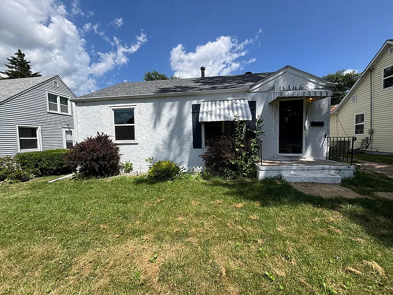 2628 S Paxton St — Photo 1