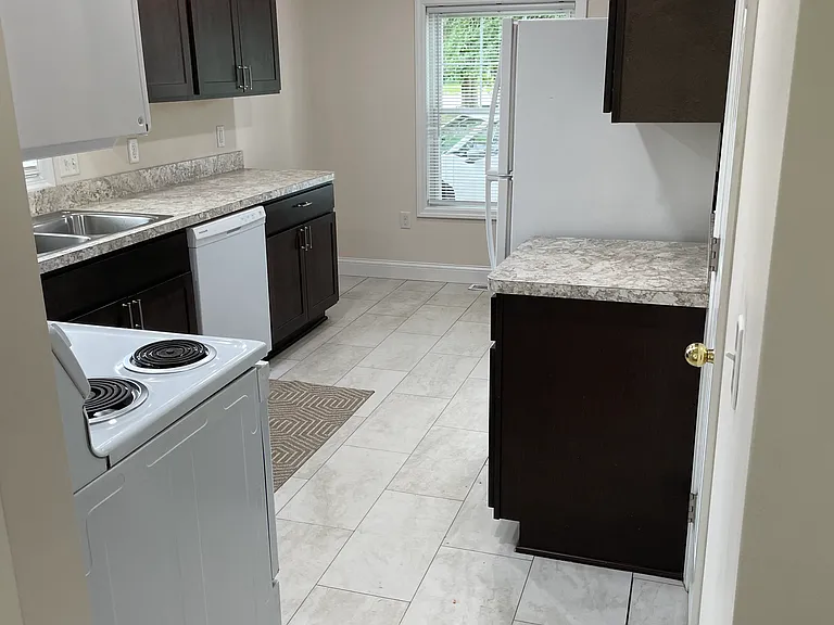 1400 Saint Michaels Ave — Photo 5