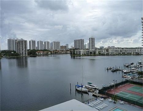 2nd image of 2780 NE 183rd St APT 910
