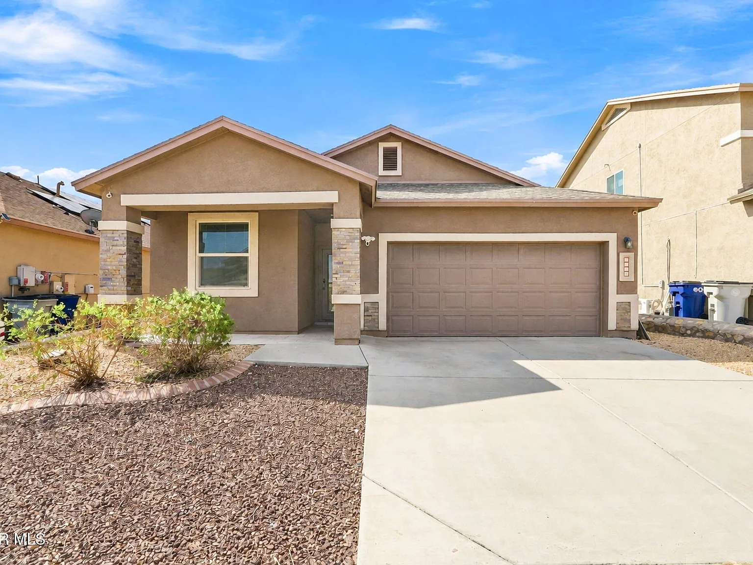 4 bed, 2.0 bath, 1668 sqft, $2,075 — Photo 1