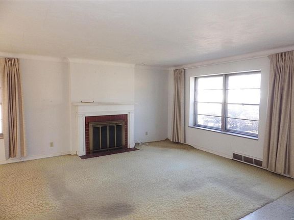 2nd image of 759 Glenway Dr