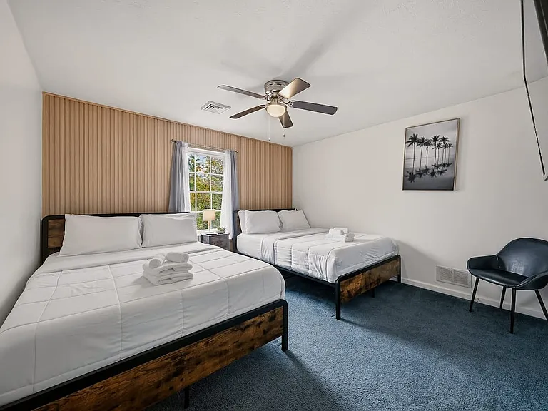 6000 Boardwalk Dr — Photo 14