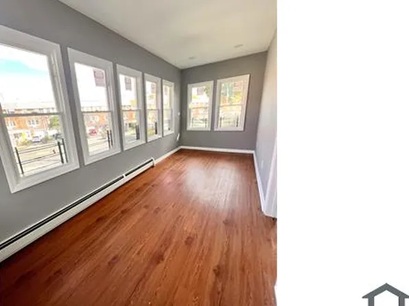 21716 Hempstead Ave, Queens Village, NY 11429