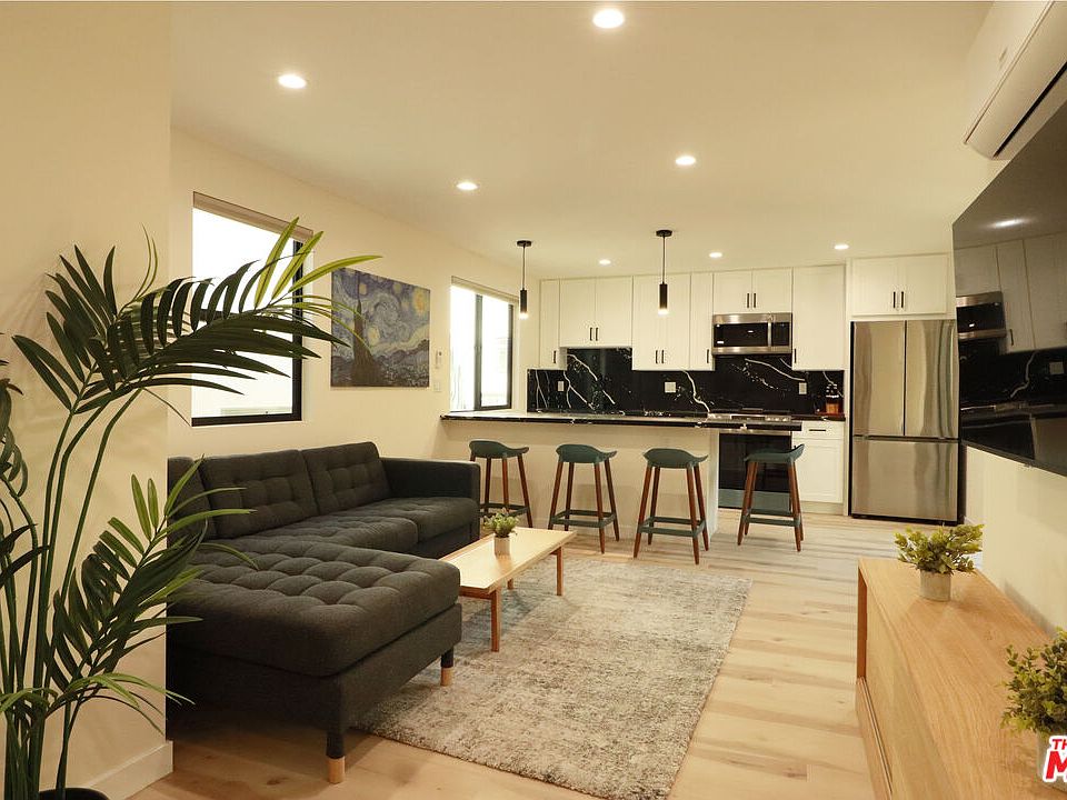 1st image of 918 N San Vicente Blvd #F