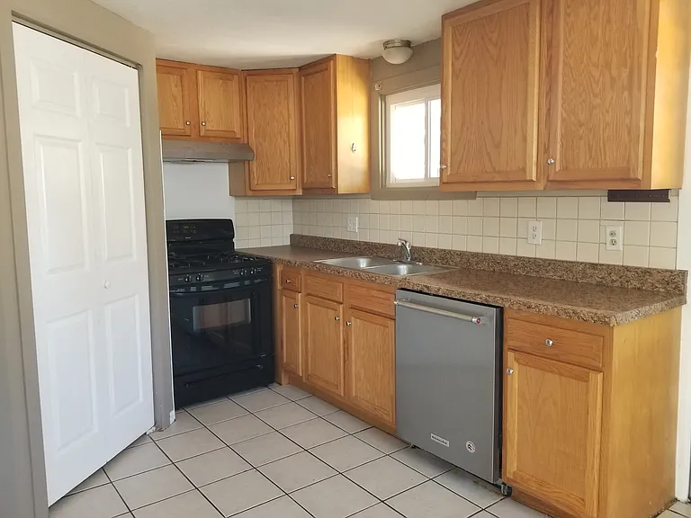 1909 Dooridge Dr — Photo 5