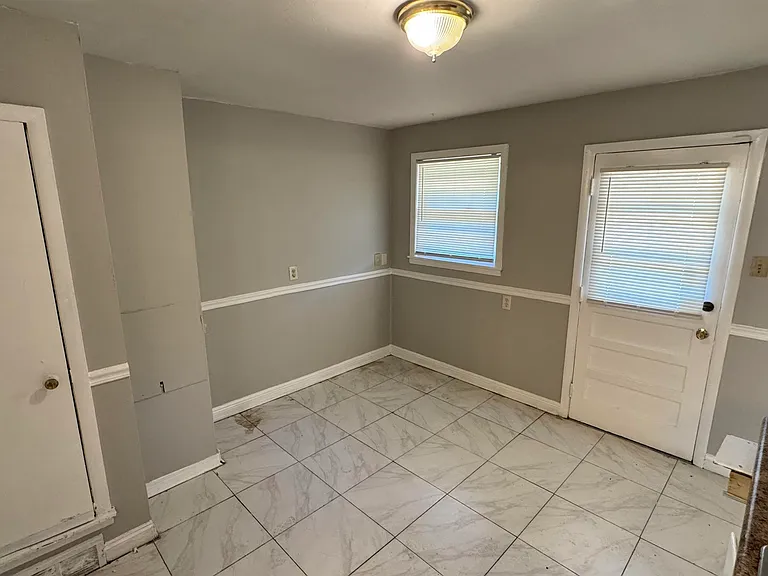 4956 Durbin Ave — Photo 4