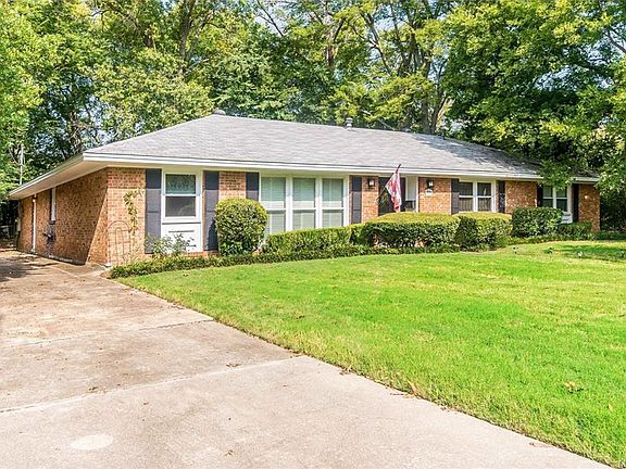 2nd image of 2610 Gladlane Dr