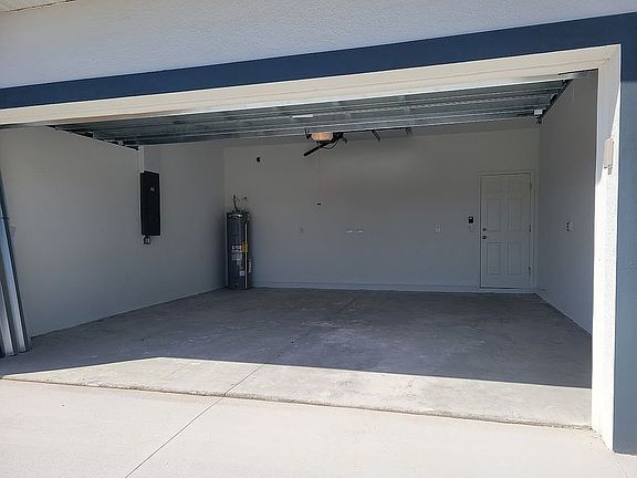 2nd image of 346 Paisley Ave