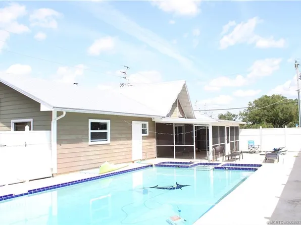 1297 SE Floresta Dr, Port Saint Lucie, FL 34983