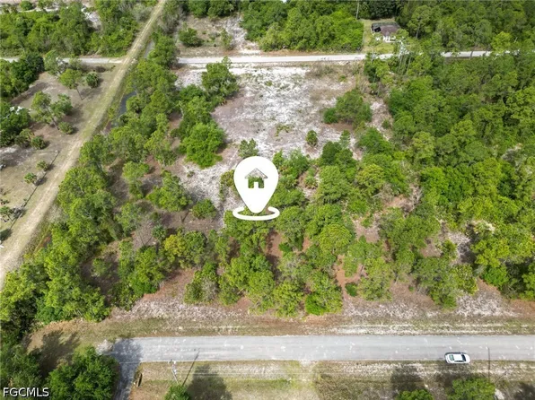 403 Wellington Ave, Lehigh Acres, FL 33972