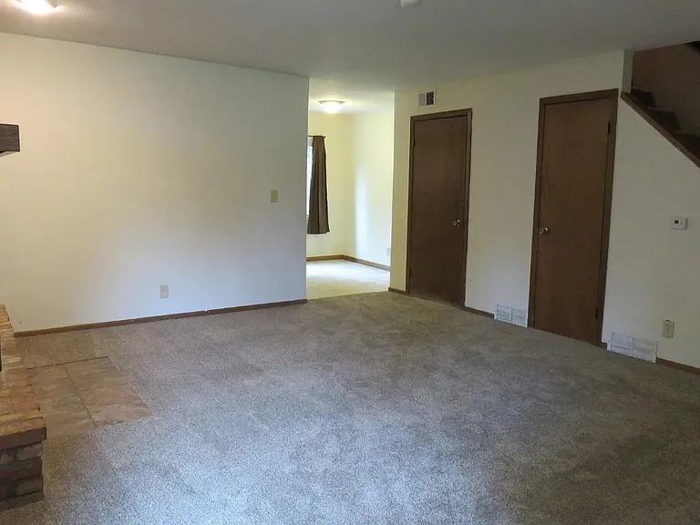 1328 Woodstock Ave #1328 — Photo 6