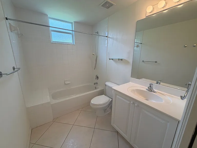 330 Robin Hood Cir #102 — Photo 19