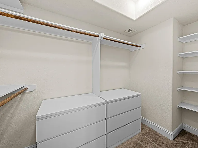 5102 Hardy St — Photo 17