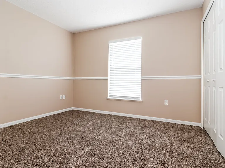 14017 Tudor St — Photo 12