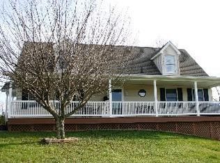 14109 Round Top Rd, Hancock, MD 21750