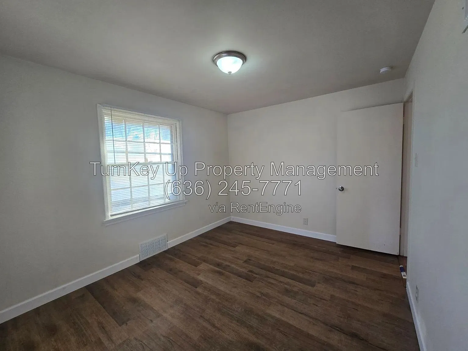3 bed, 1.0 bath, 911 sqft, $1,350 — Photo 4